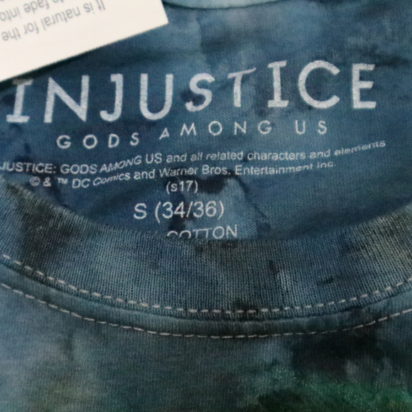 INJUSTICE Gods Among Us Joker Graphic Tee NWT - Picture 3 of 4